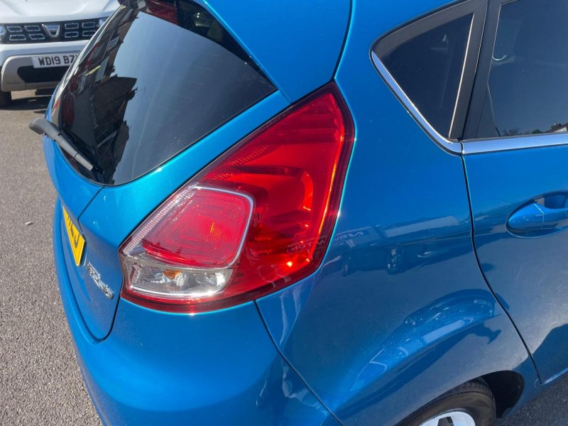 FORD FIESTA