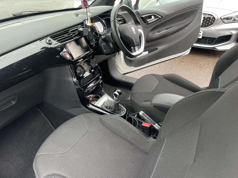 DS AUTOMOBILES DS 3