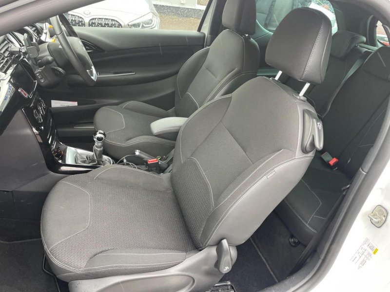 DS AUTOMOBILES DS 3
