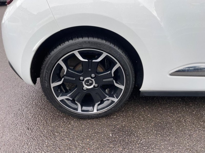 DS AUTOMOBILES DS 3