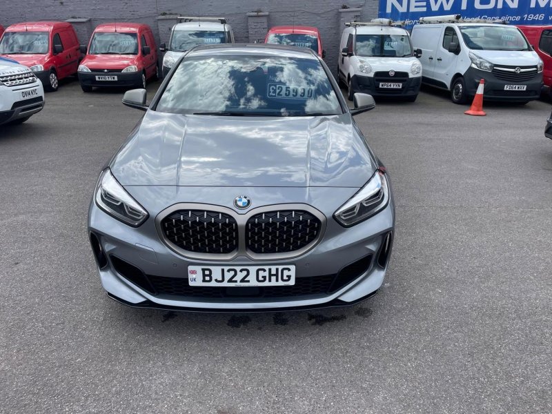 BMW 1 SERIES