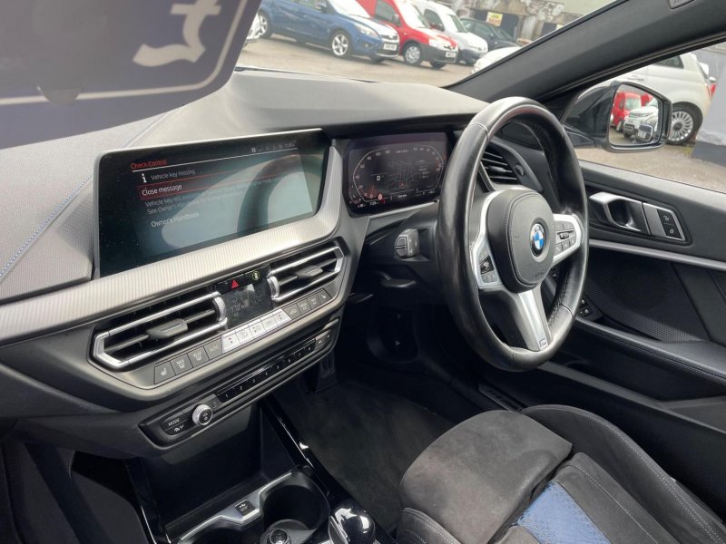 BMW 1 SERIES