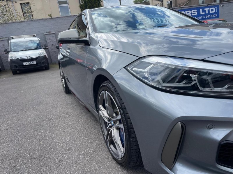 BMW 1 SERIES