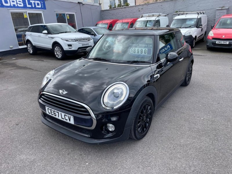 MINI HATCH