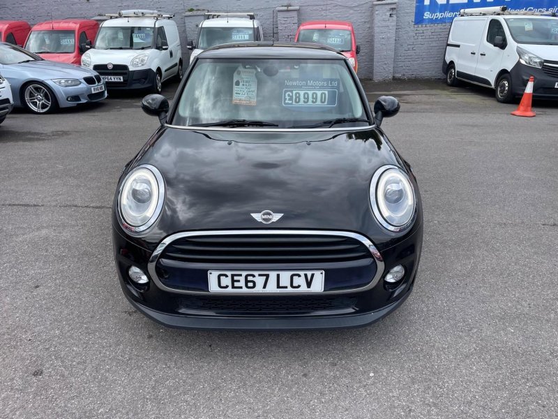 MINI HATCH