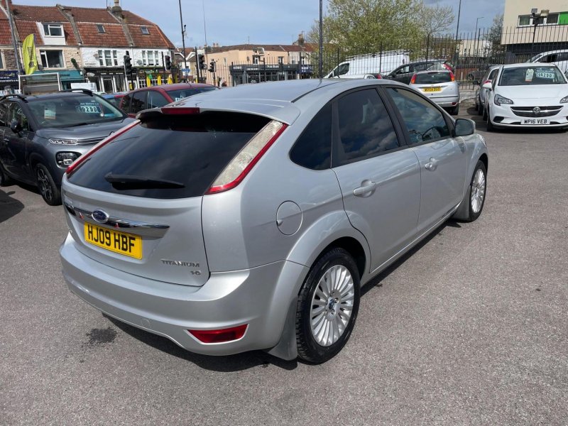 FORD FOCUS