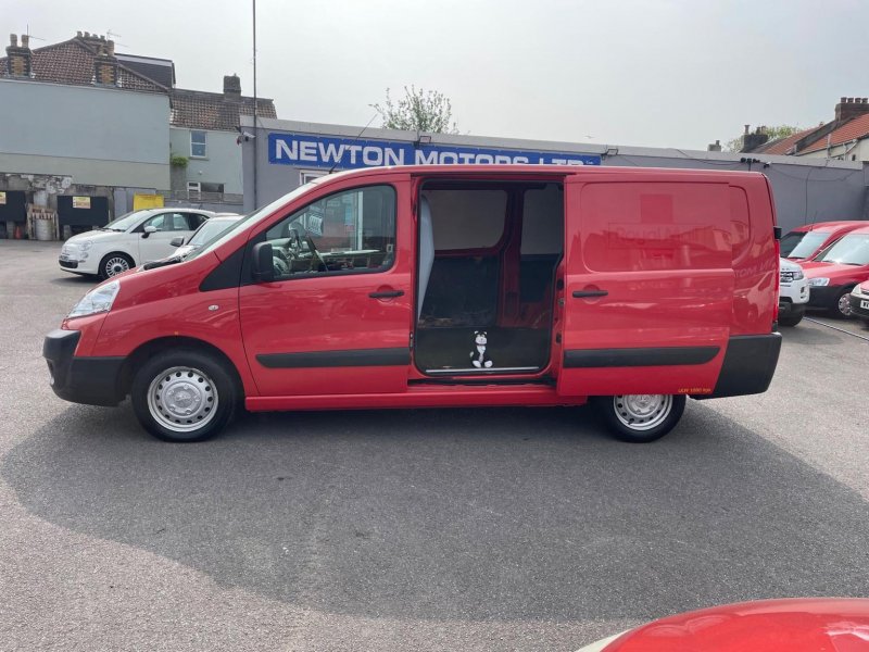 PEUGEOT EXPERT