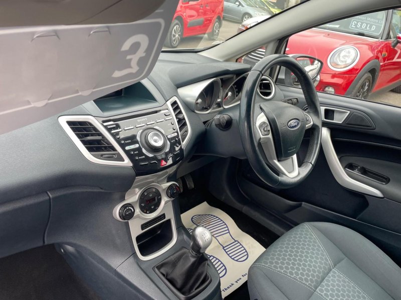FORD FIESTA