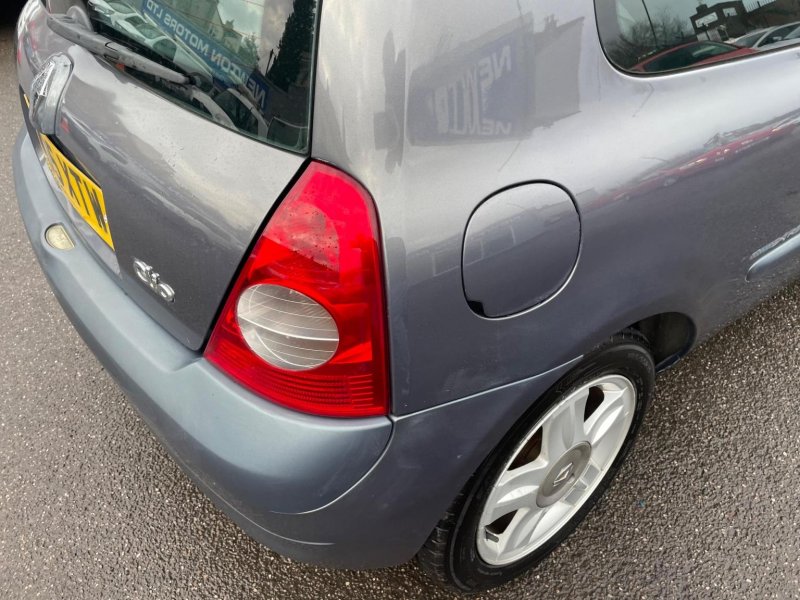 RENAULT CLIO