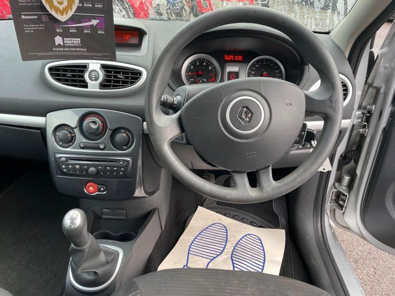 RENAULT CLIO