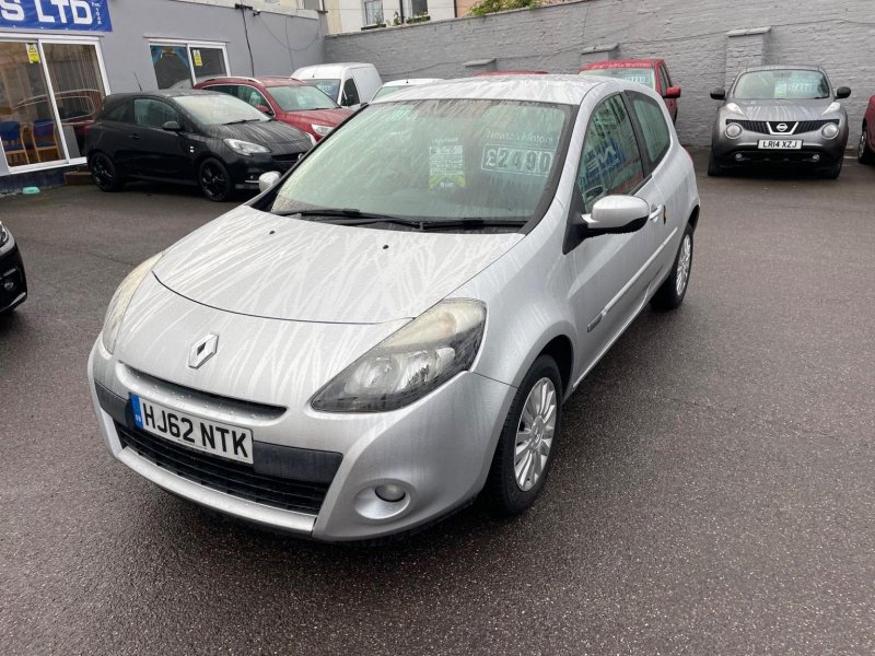 RENAULT CLIO