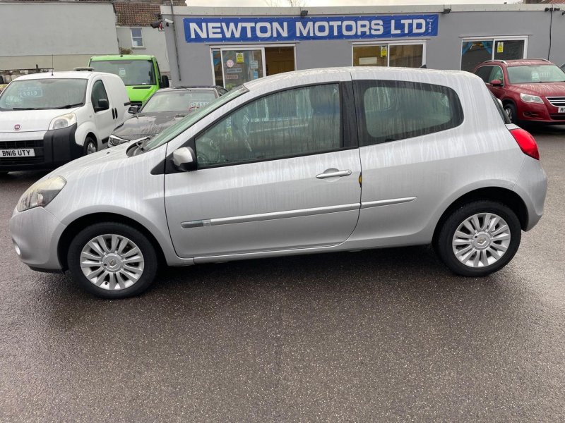 RENAULT CLIO