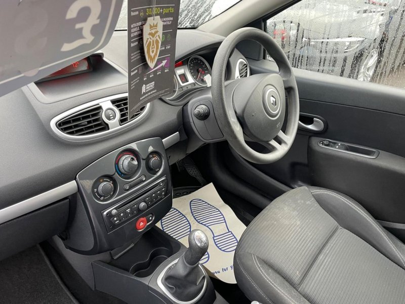 RENAULT CLIO