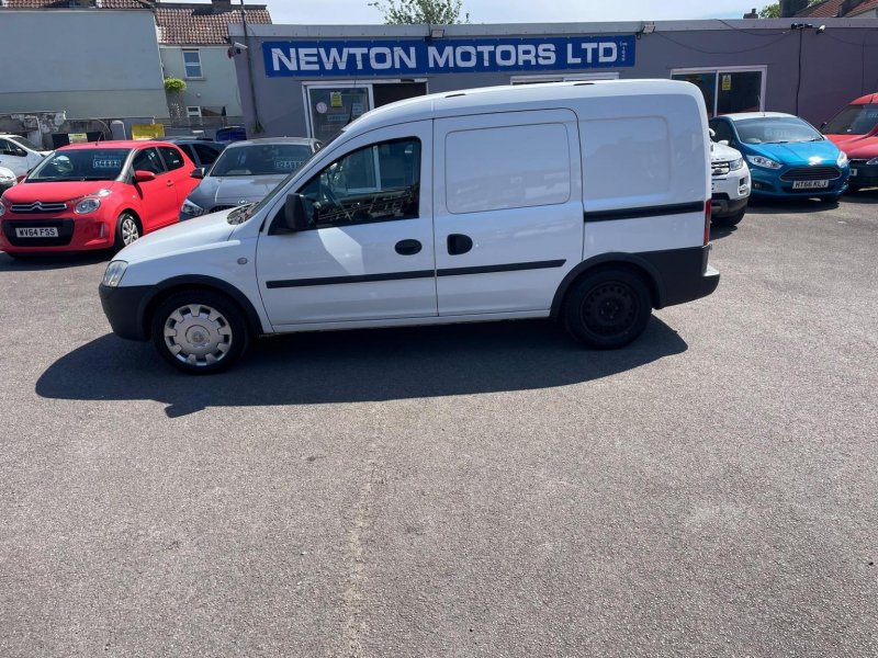 VAUXHALL COMBO
