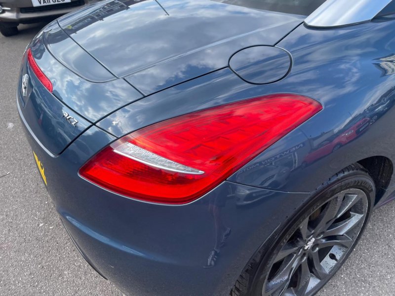 PEUGEOT RCZ