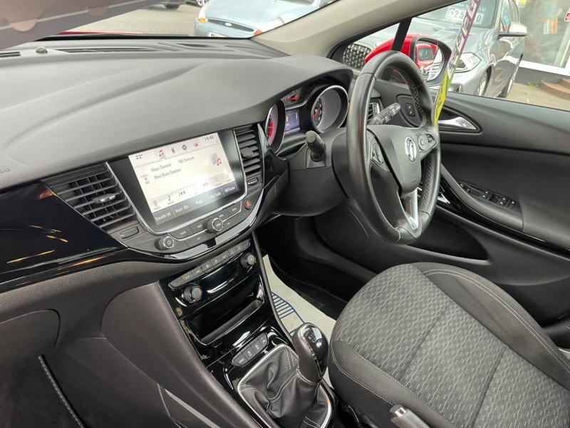VAUXHALL ASTRA