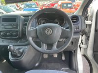 VAUXHALL VIVARO