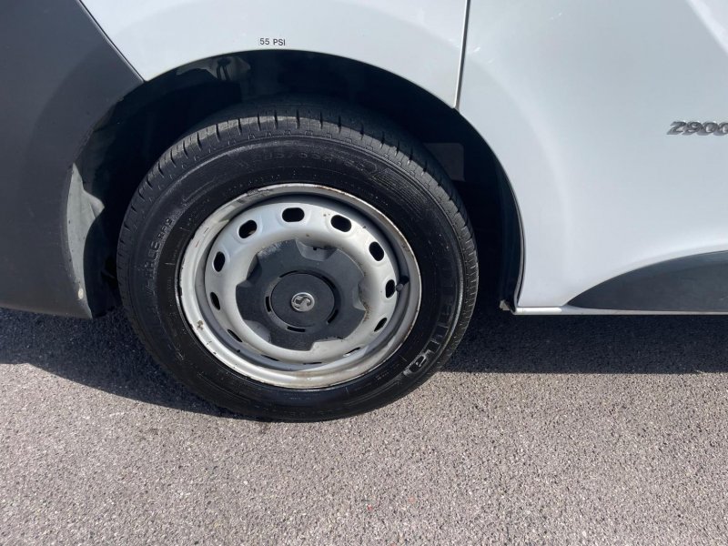 VAUXHALL VIVARO