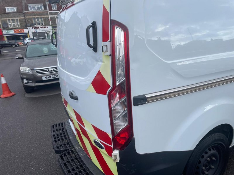 FORD TRANSIT CUSTOM