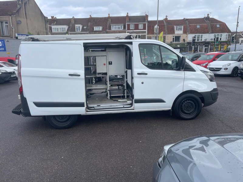 FORD TRANSIT CUSTOM