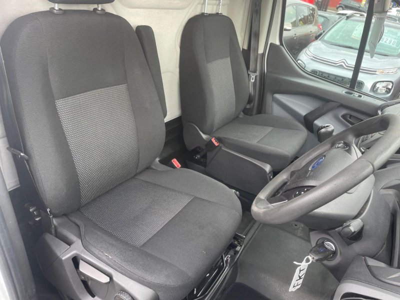 FORD TRANSIT CUSTOM
