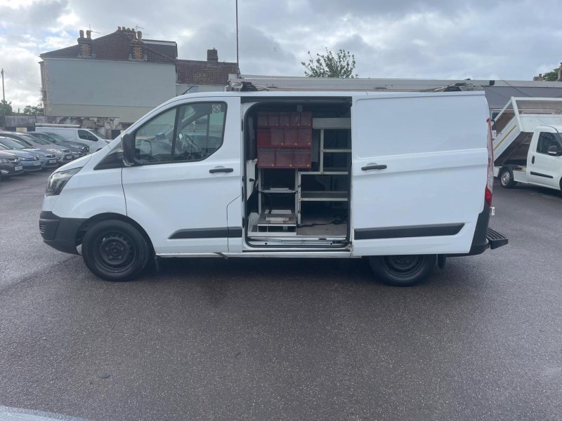FORD TRANSIT CUSTOM