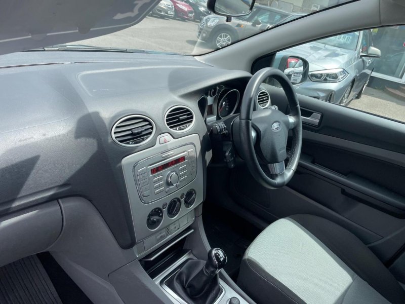 FORD FOCUS