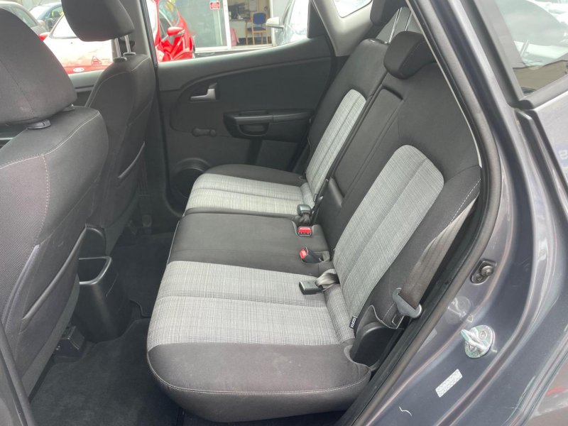 KIA VENGA