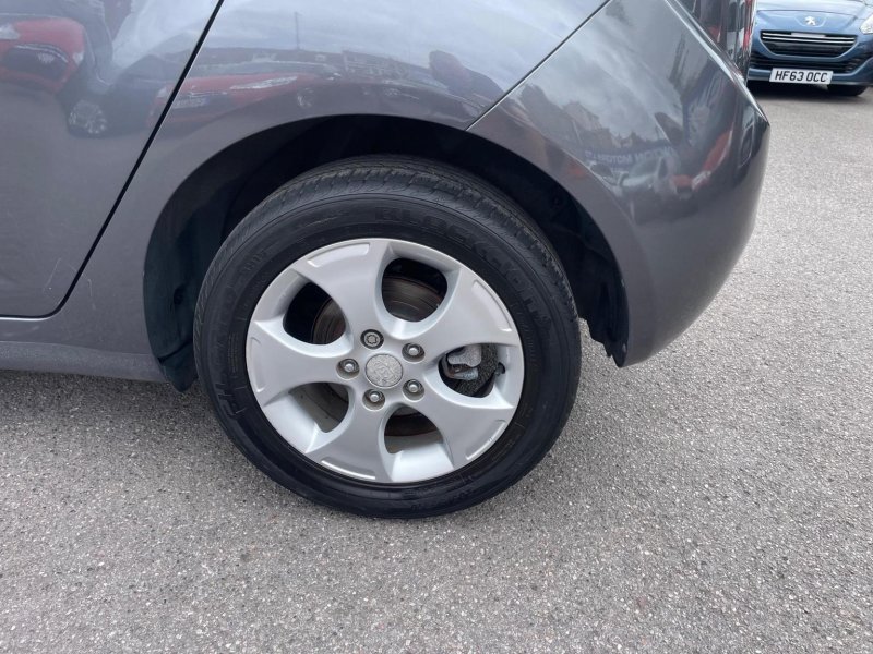 KIA VENGA
