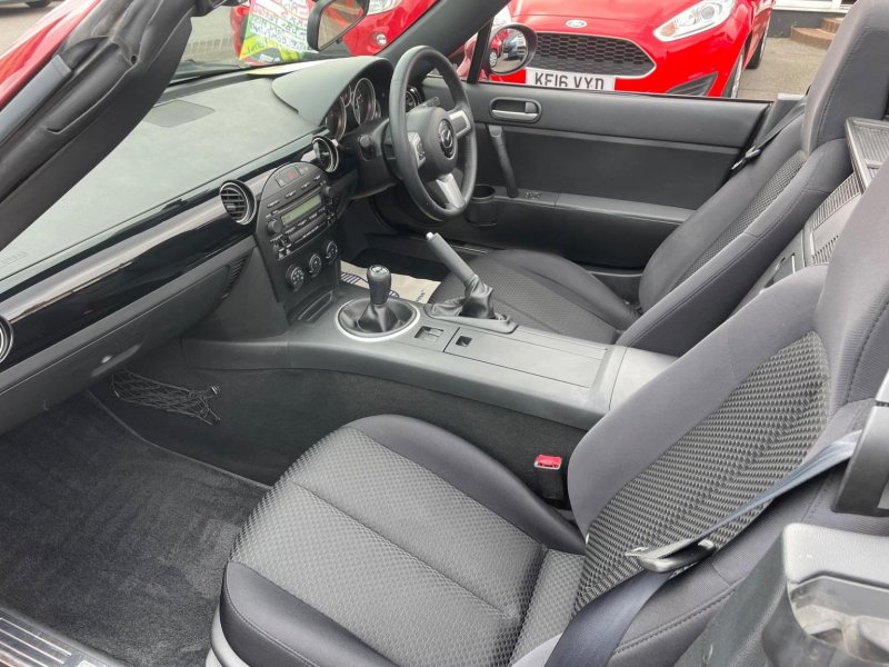 MAZDA MX-5
