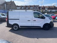 VAUXHALL VIVARO