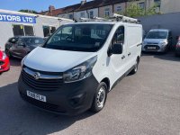 VAUXHALL VIVARO