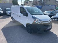 VAUXHALL VIVARO