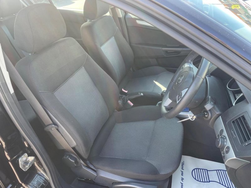 VAUXHALL ASTRA
