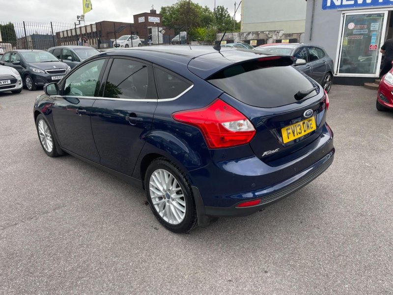 FORD FOCUS