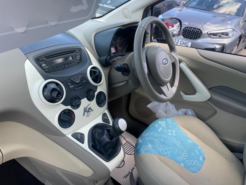FORD KA