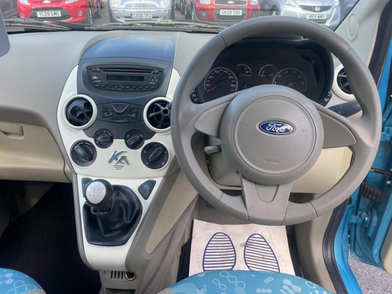 FORD KA