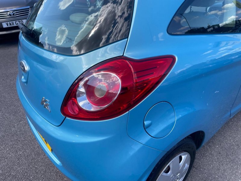 FORD KA