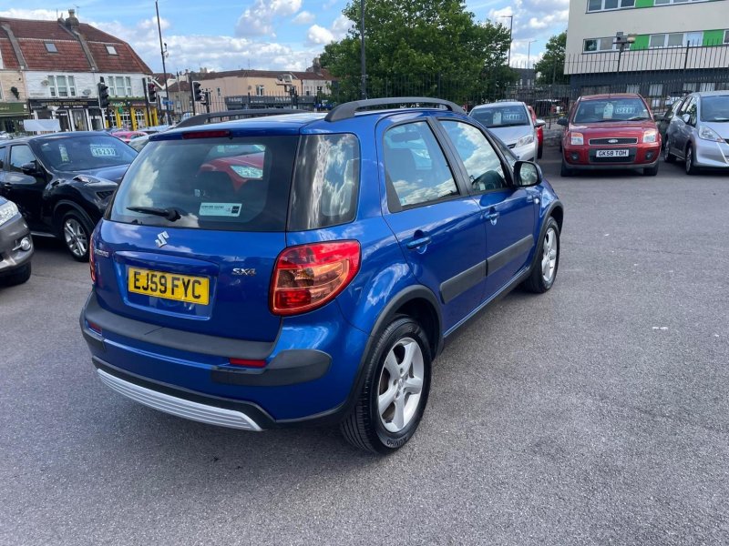SUZUKI SX4