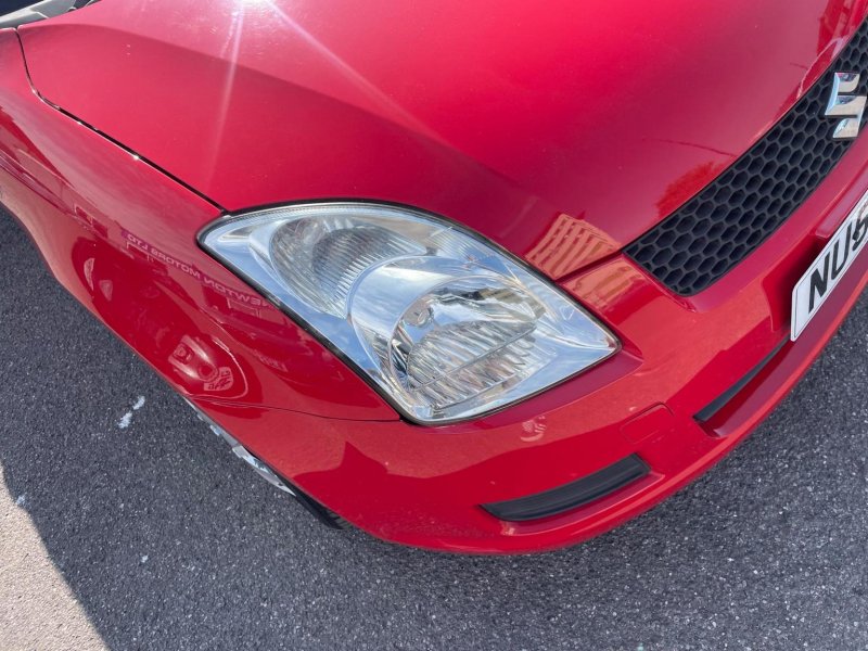 SUZUKI SWIFT