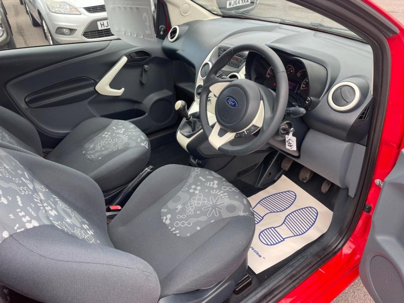 FORD KA