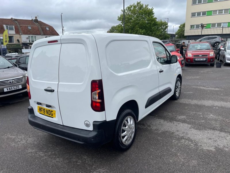 PEUGEOT PARTNER