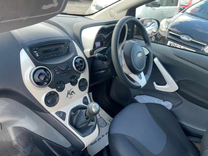 FORD KA