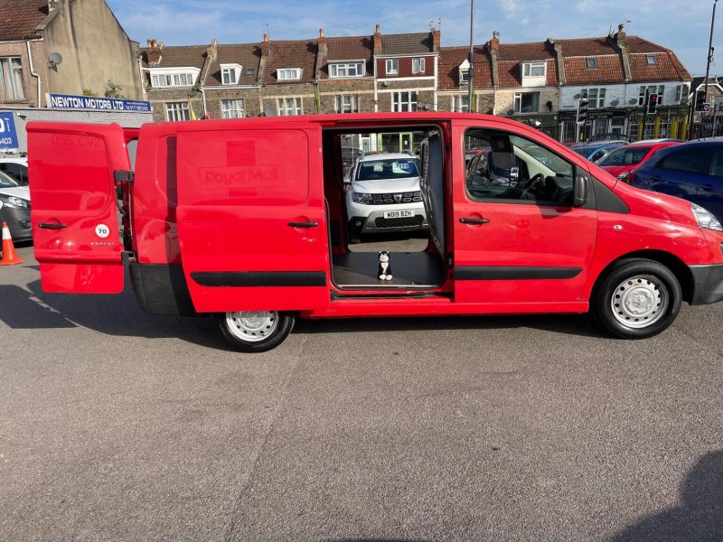 PEUGEOT EXPERT